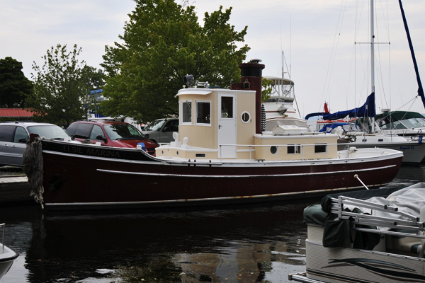 2_essex_marina_tug.jpg