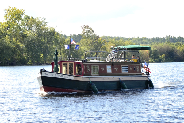 5_canal_barge_rental.jpg