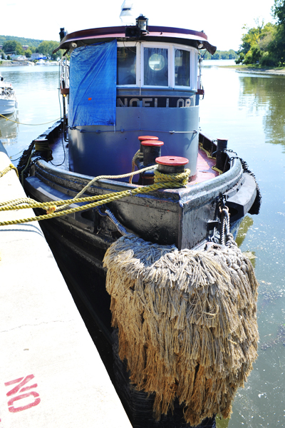 9_tug_boat_alley.jpg